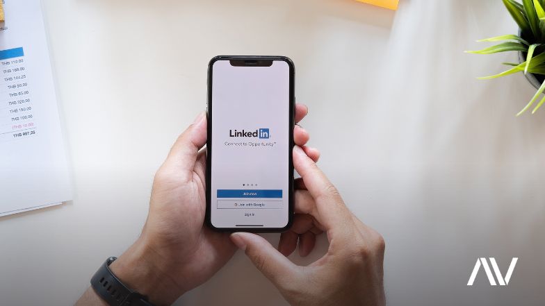 Cinco formas de potenciar la comunicaci&oacute;n corporativa a trav&eacute;s  de LinkedIn
